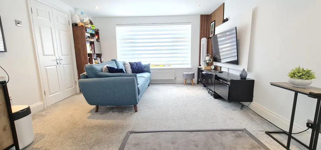 Wimarc Crescent, Rayleigh, Essex, SS6 9DA, photo 4
