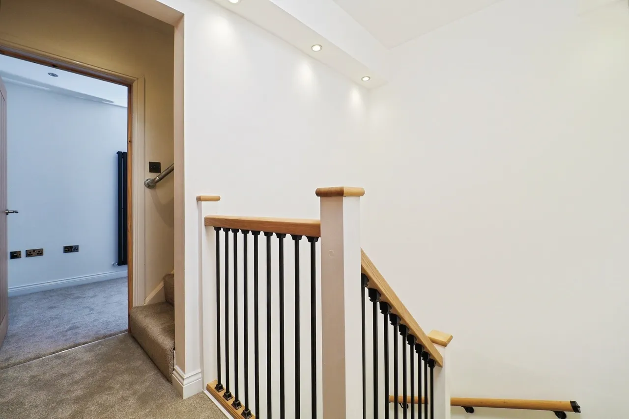 Collington Street, Beeston, Nottinghamshire, NG9, photo 27
