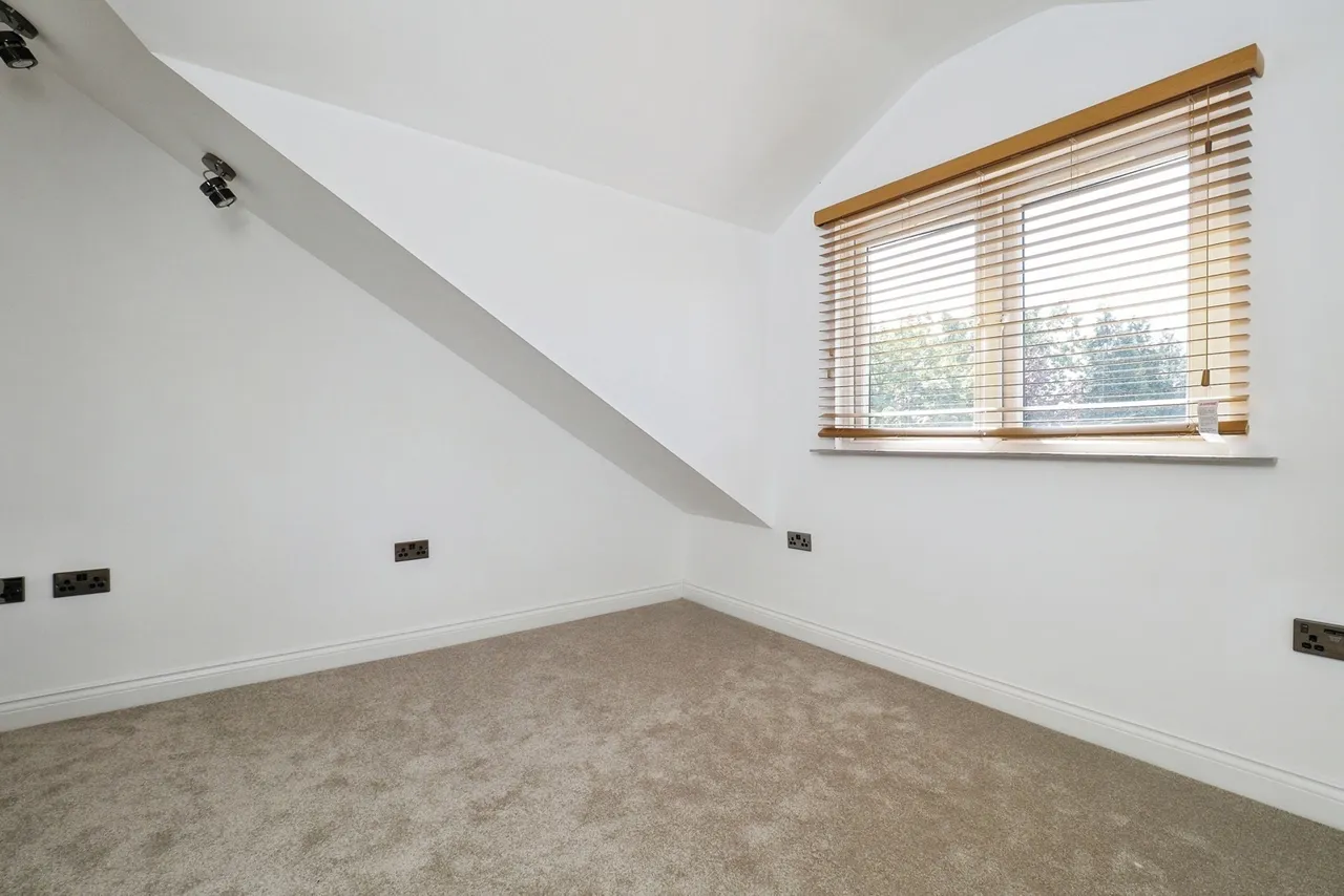 Collington Street, Beeston, Nottinghamshire, NG9, photo 18