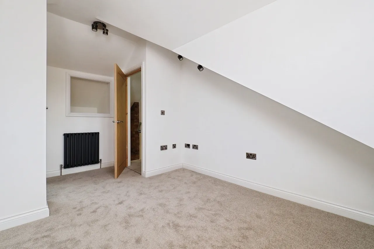 Collington Street, Beeston, Nottinghamshire, NG9, photo 16