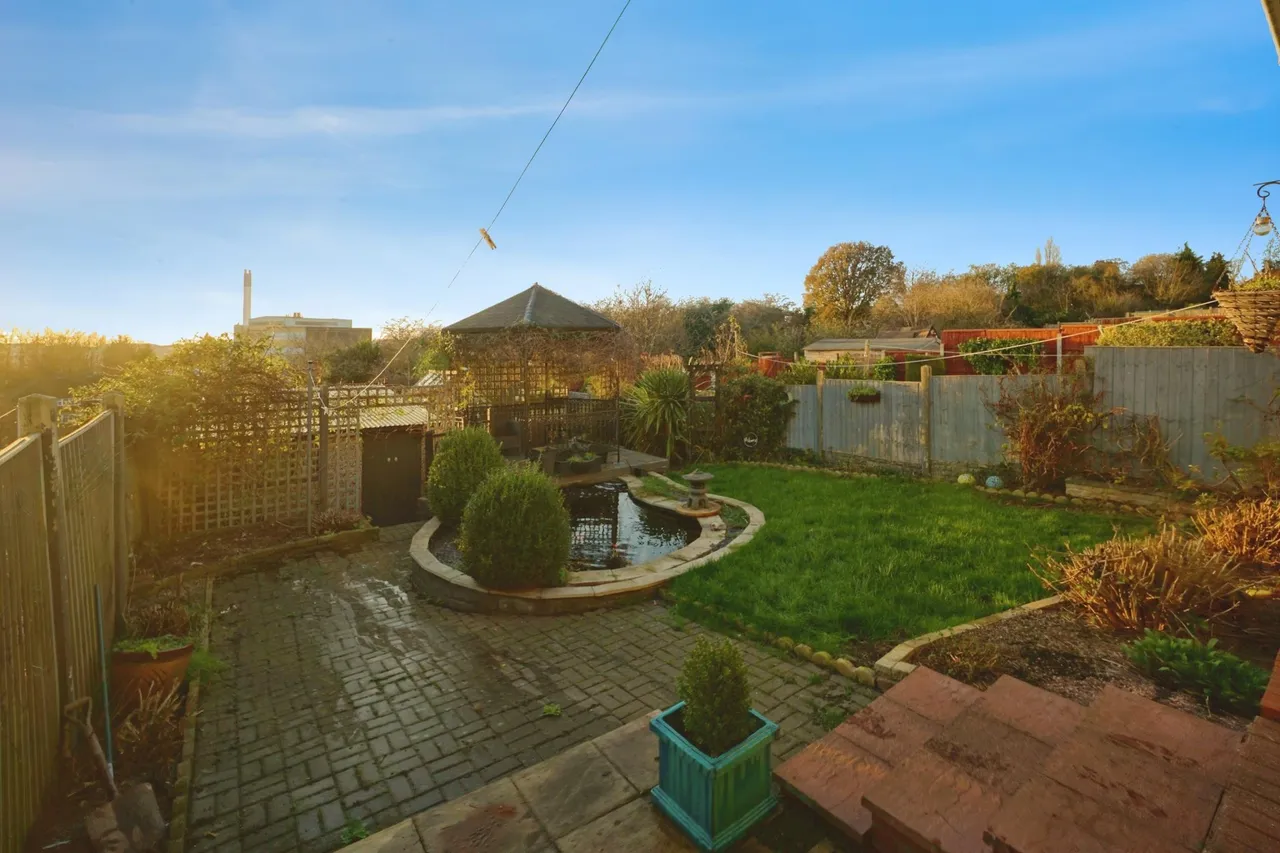 Summerfield Road, Buffery Park, DY2, photo 20