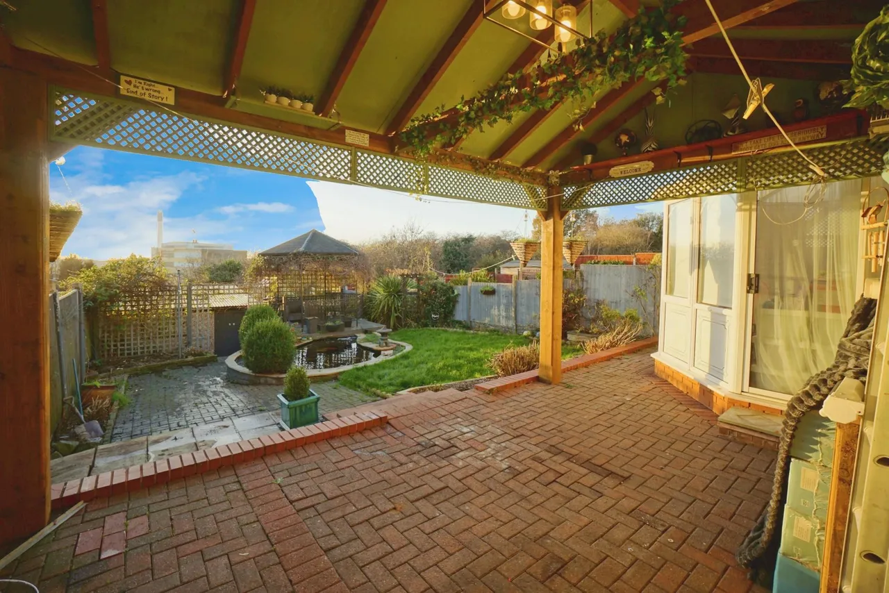 Summerfield Road, Buffery Park, DY2, photo 18