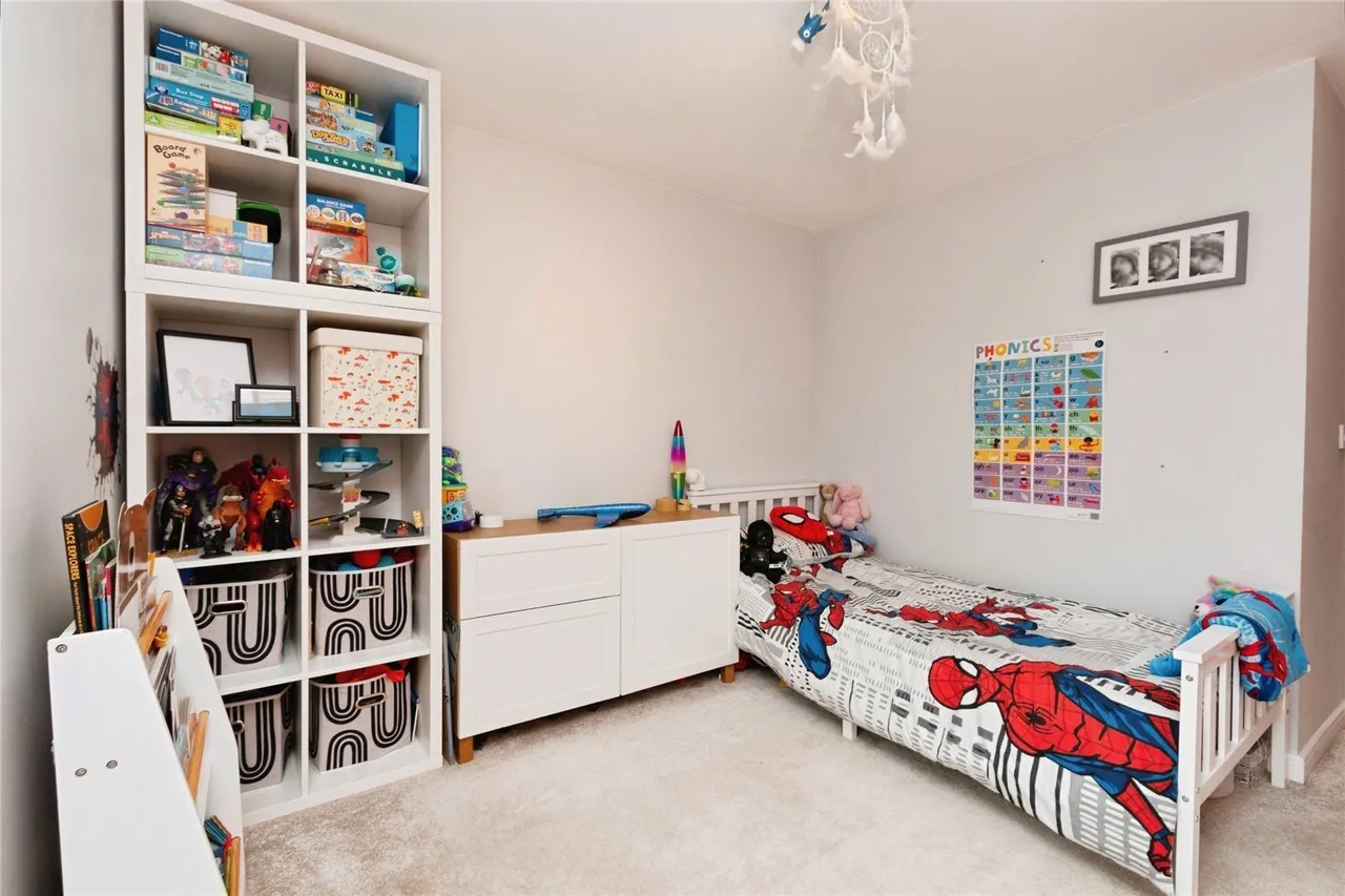Wiltshire Crescent, Basingstoke, RG22, photo 13