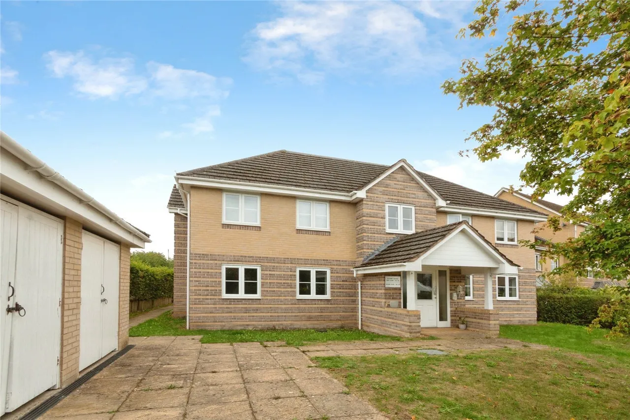 Wiltshire Crescent, Basingstoke, RG22, photo 8