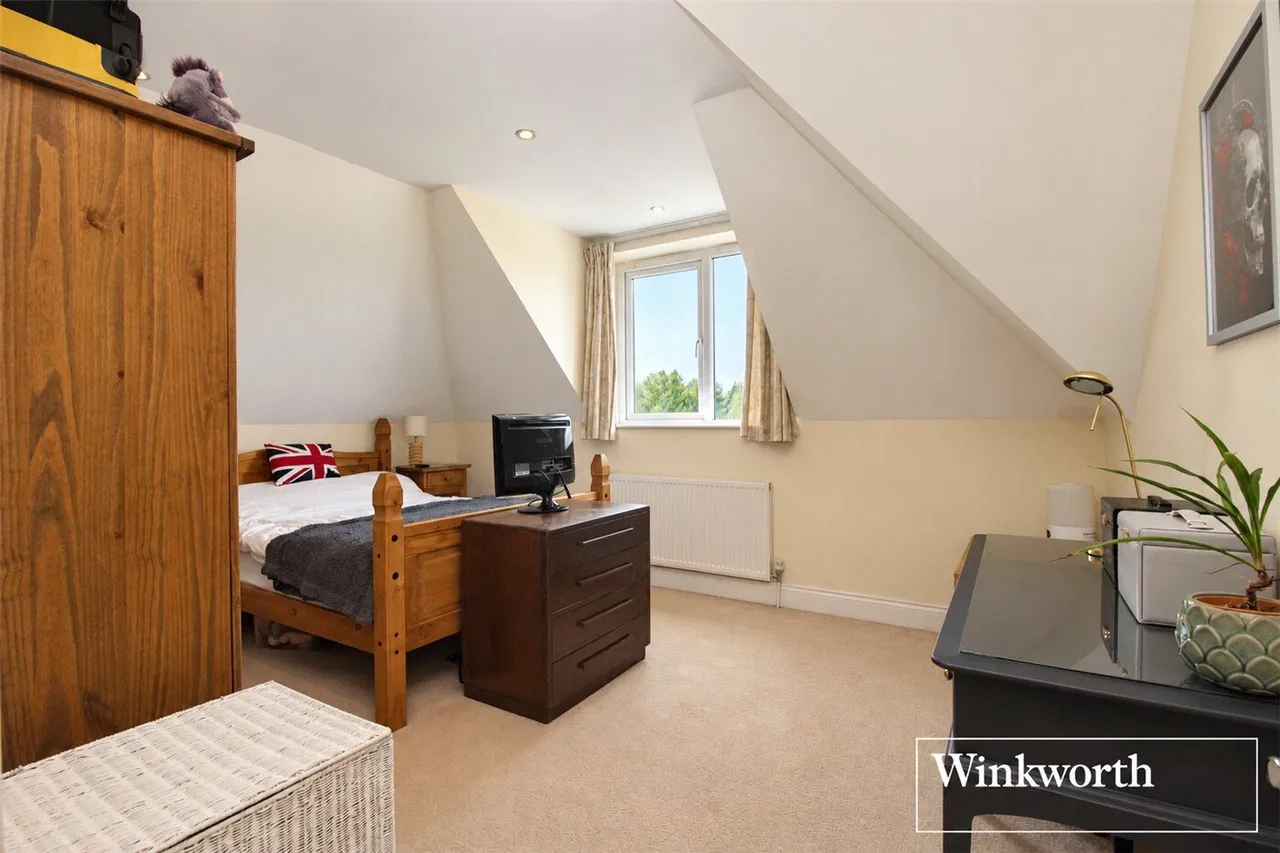 Croxdale Road, Borehamwood, WD6, photo 8
