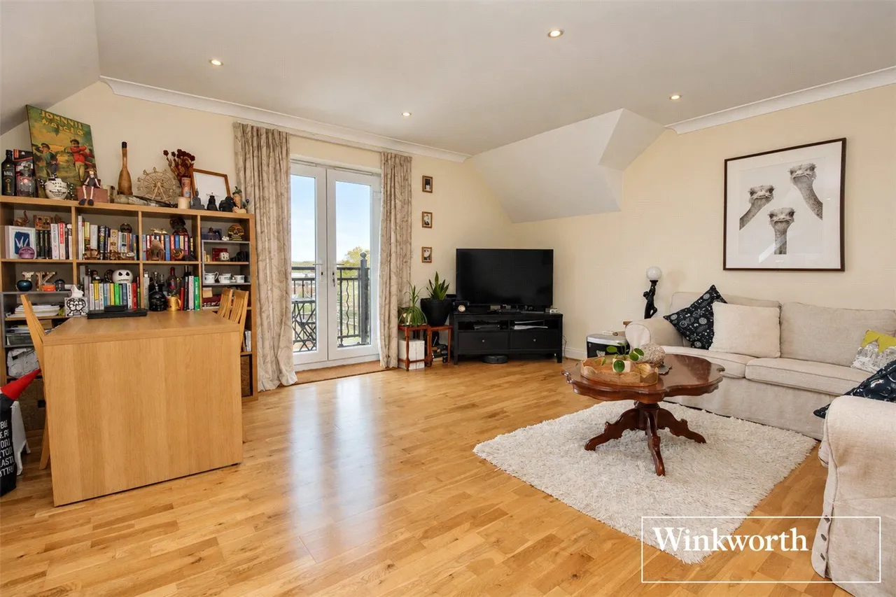 Croxdale Road, Borehamwood, WD6, photo 2