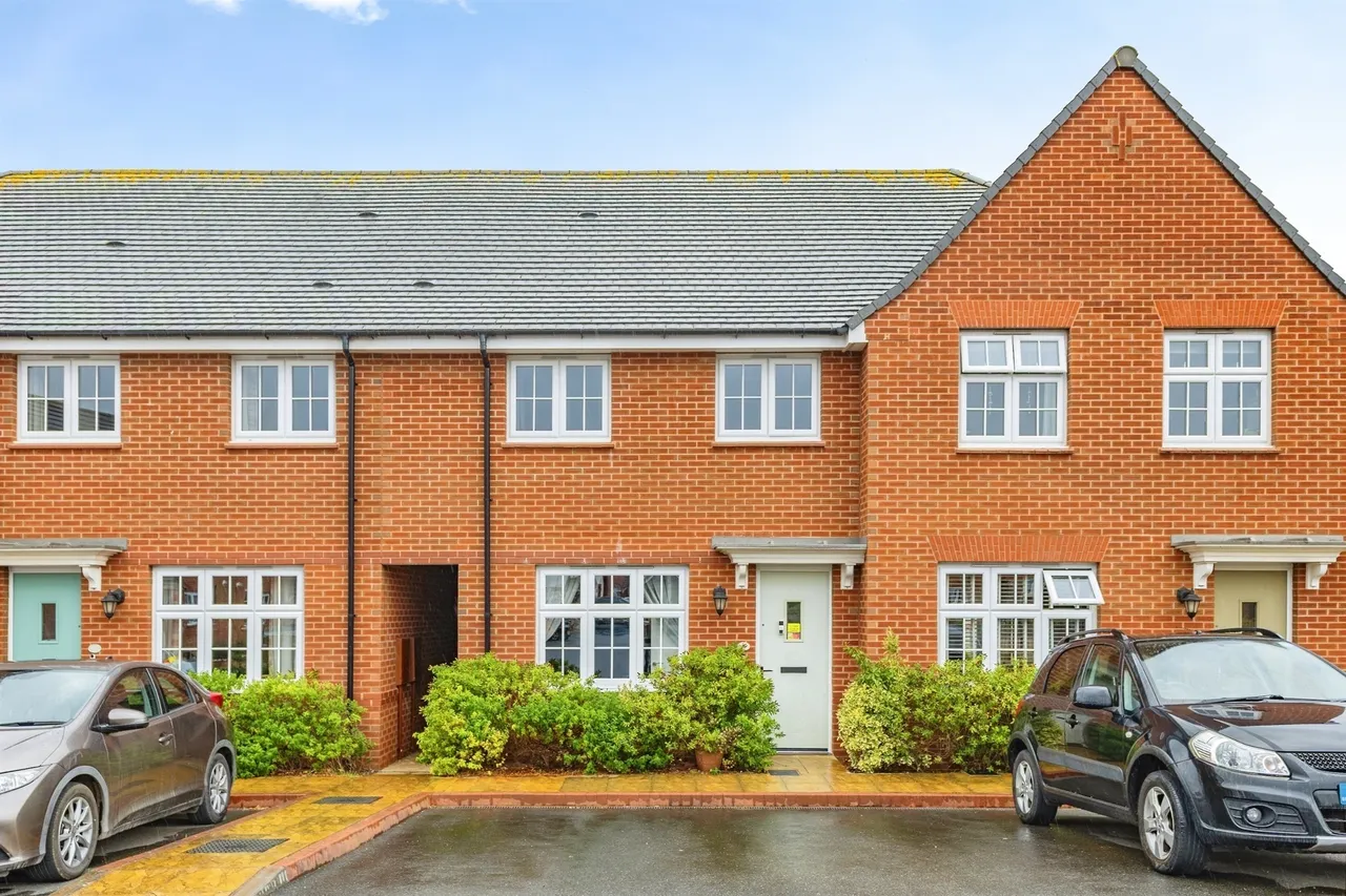 3 bed house for sale — Osprey Grove, Dawlish