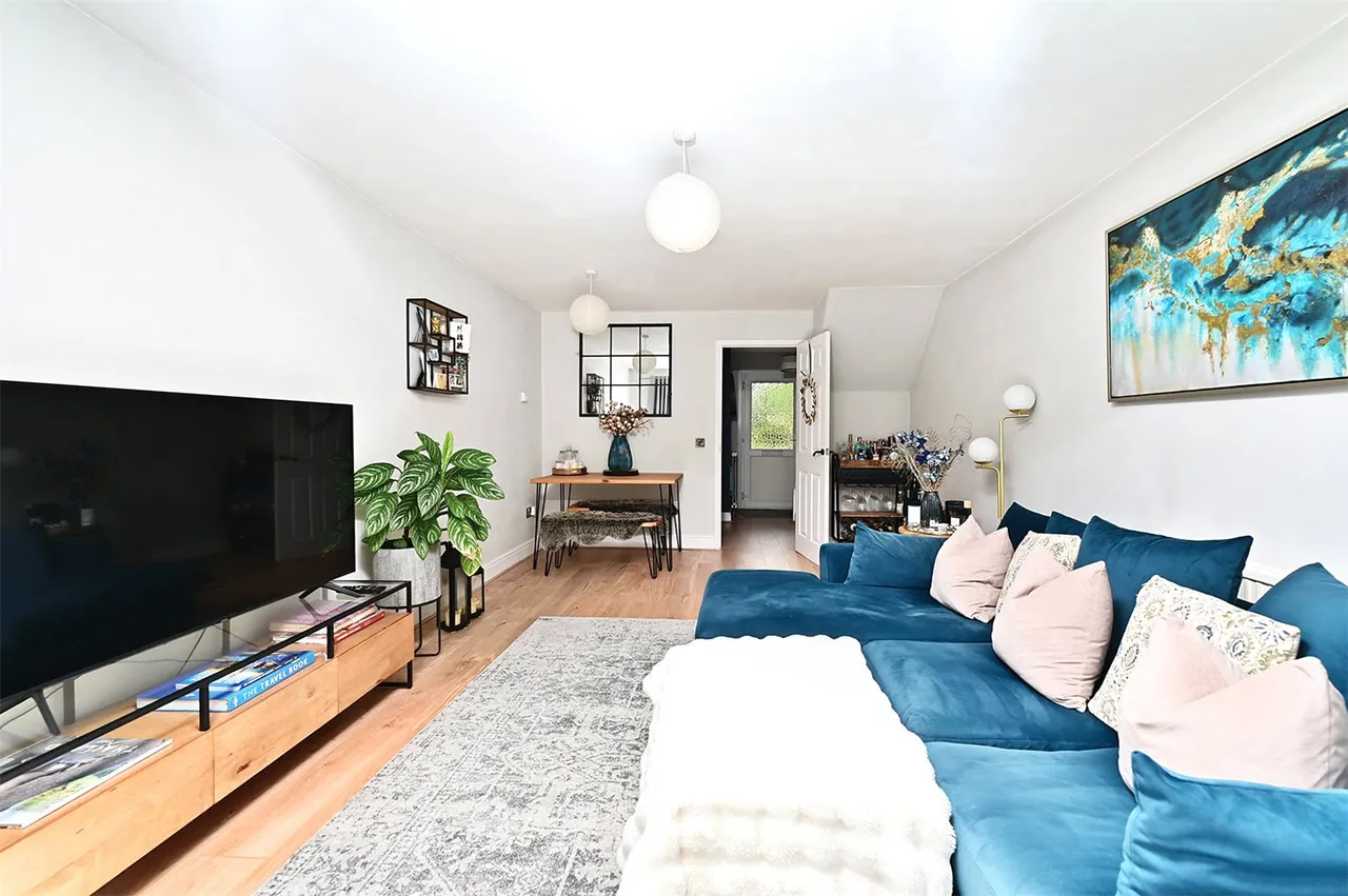 Maple Close, Ash Vale, Guildford, Surrey, GU12 5JZ, photo 4