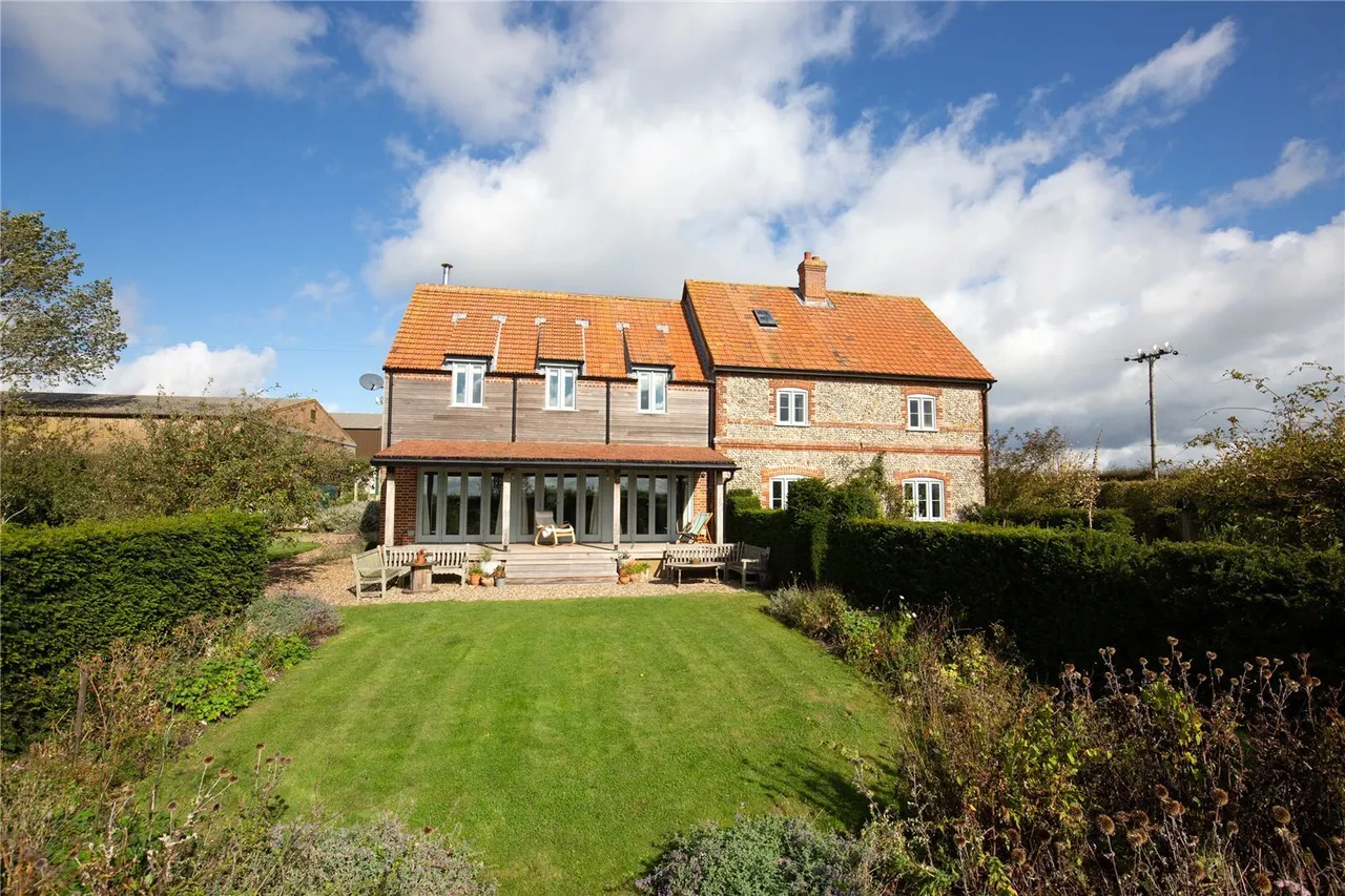 5 bed property for sale, Wighton Road, Stiffkey, NR23