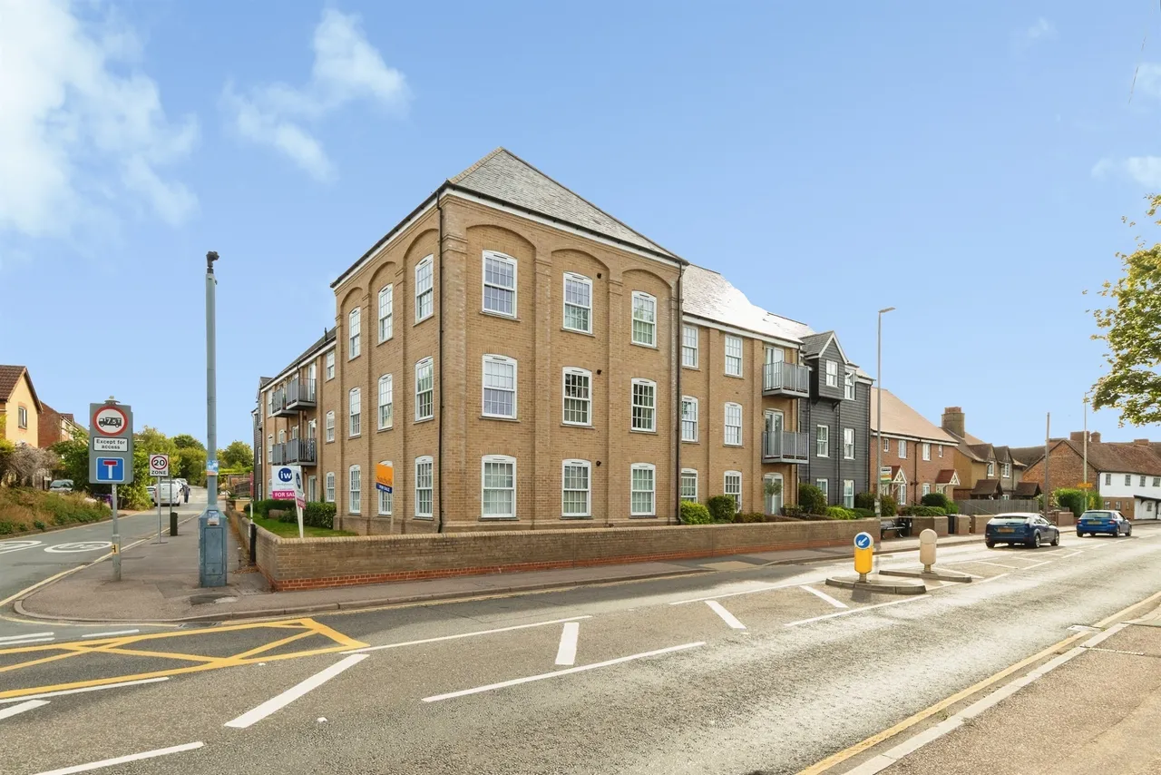 2 bed flat for sale, Arbury Place, Baldock, SG7
