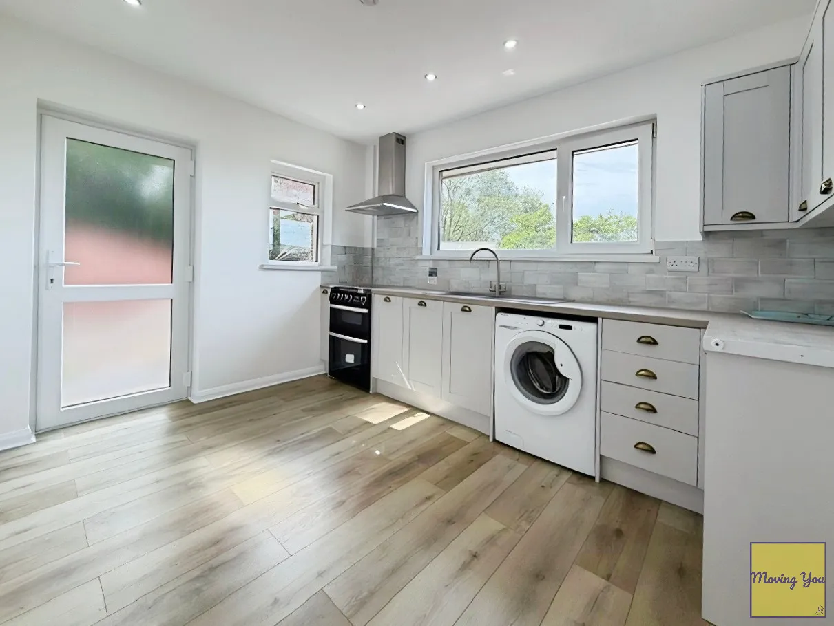 Gnoll Crescent, Neath, SA11 3TF, photo 7
