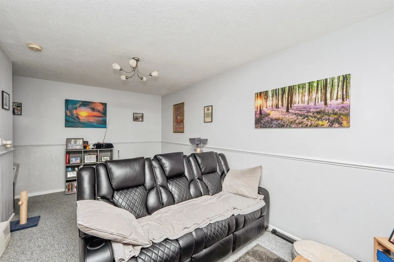 Glendinning Avenue, Weymouth, DT4, photo 5