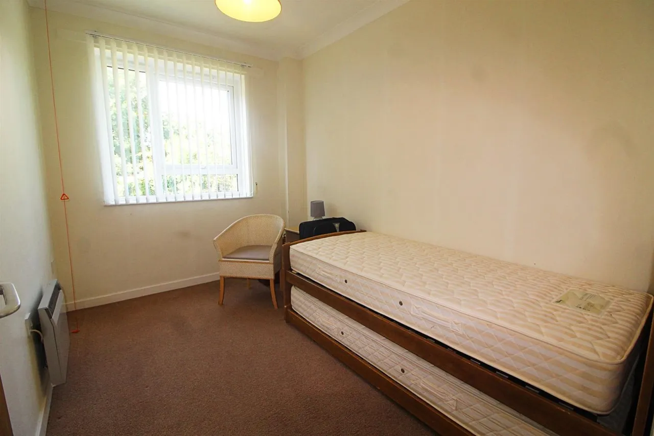 Potters Lane, Barnet EN5 5BA, photo 7