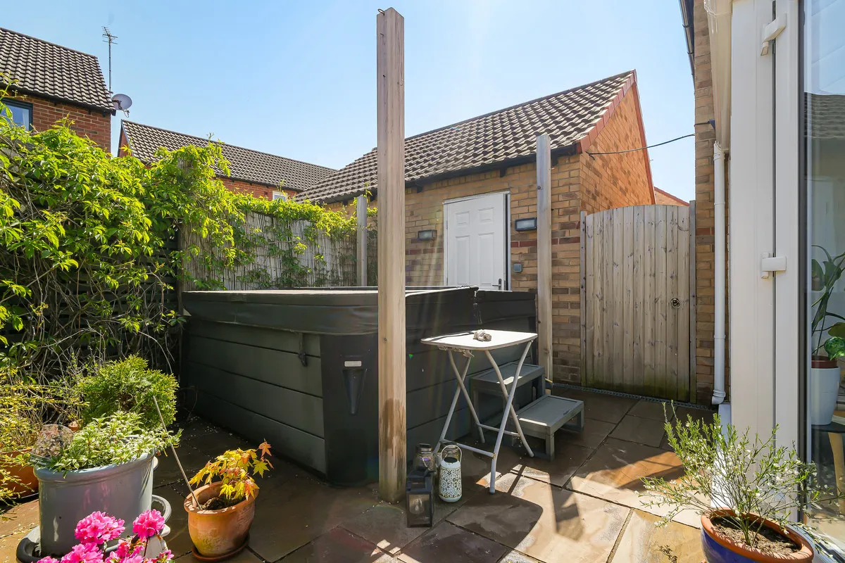 Prior Croft, Rotherham, S63, photo 18