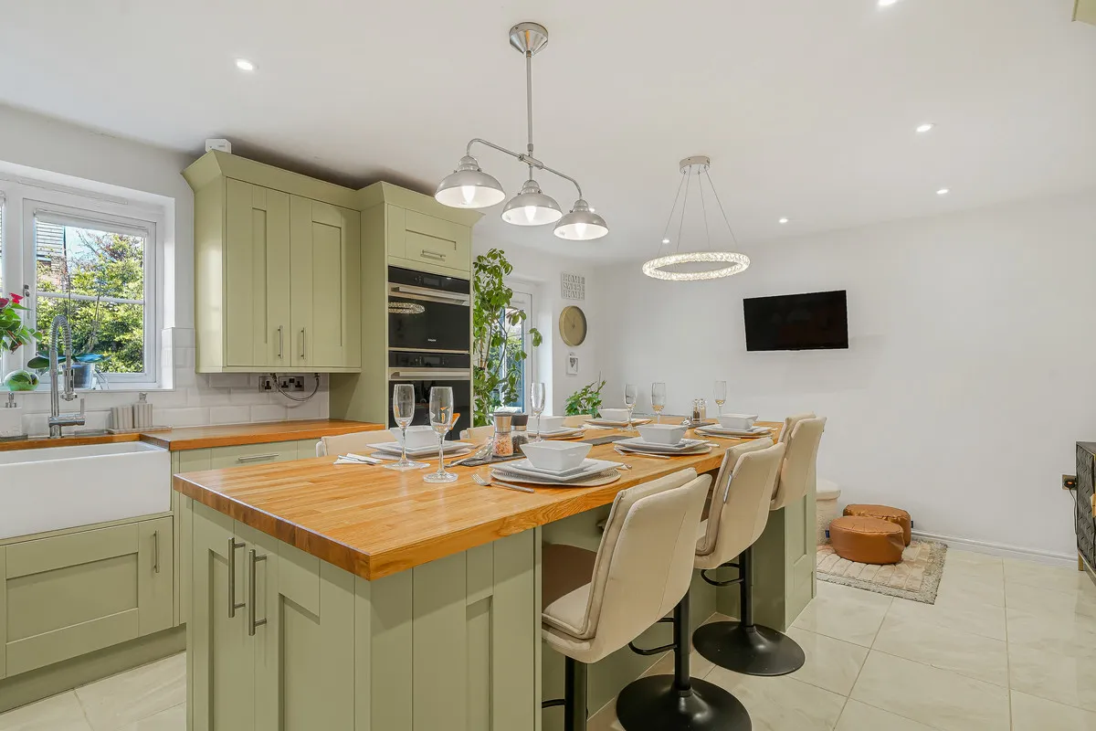 Prior Croft, Rotherham, S63, photo 5