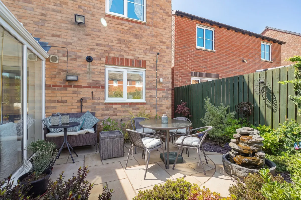 Prior Croft, Rotherham, S63, photo 16