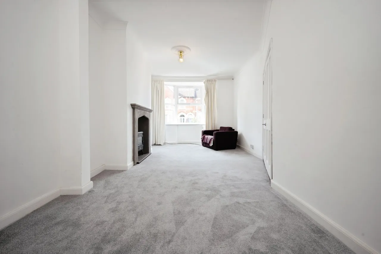 Wellingborough Road, Rushden, NN10, photo 6