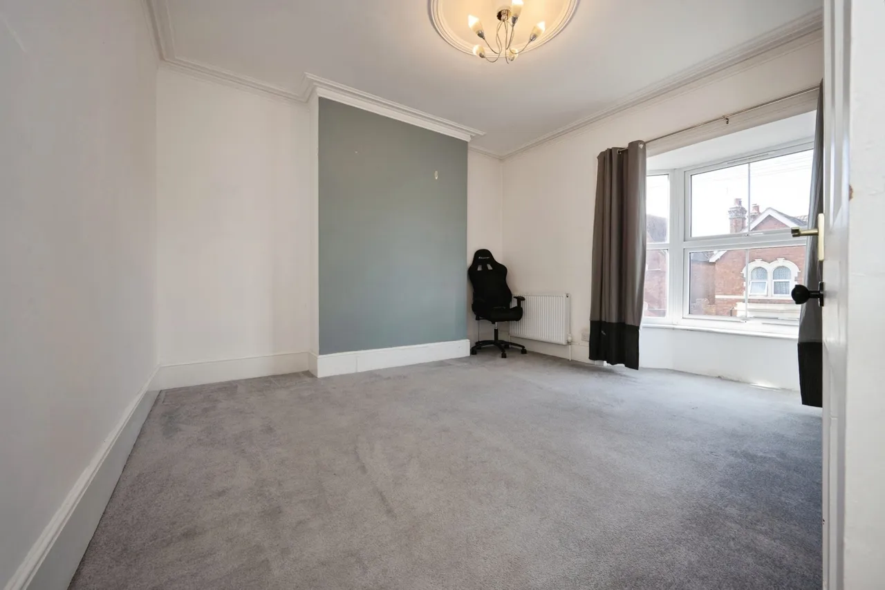 Wellingborough Road, Rushden, NN10, photo 9