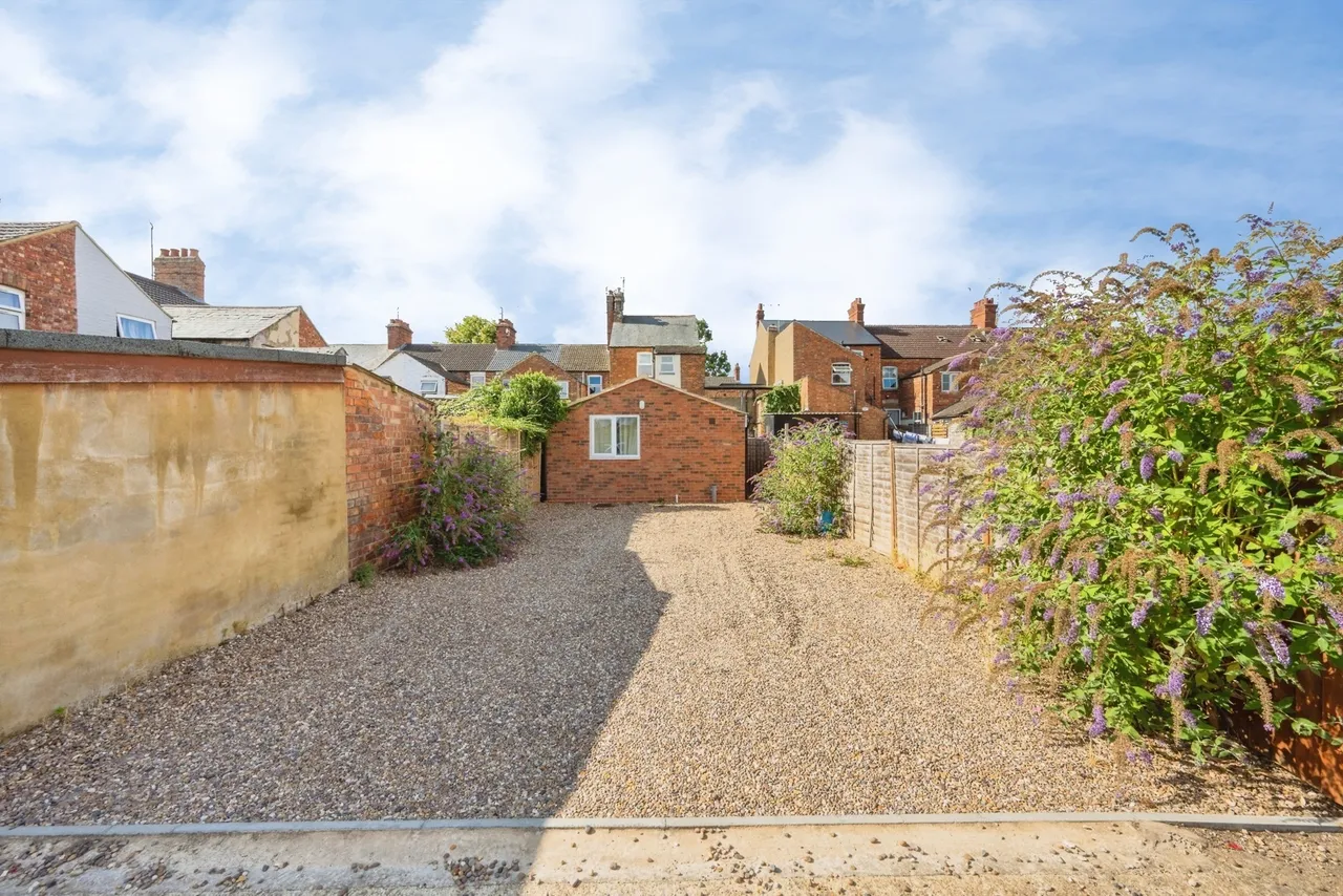 Wellingborough Road, Rushden, NN10, photo 7