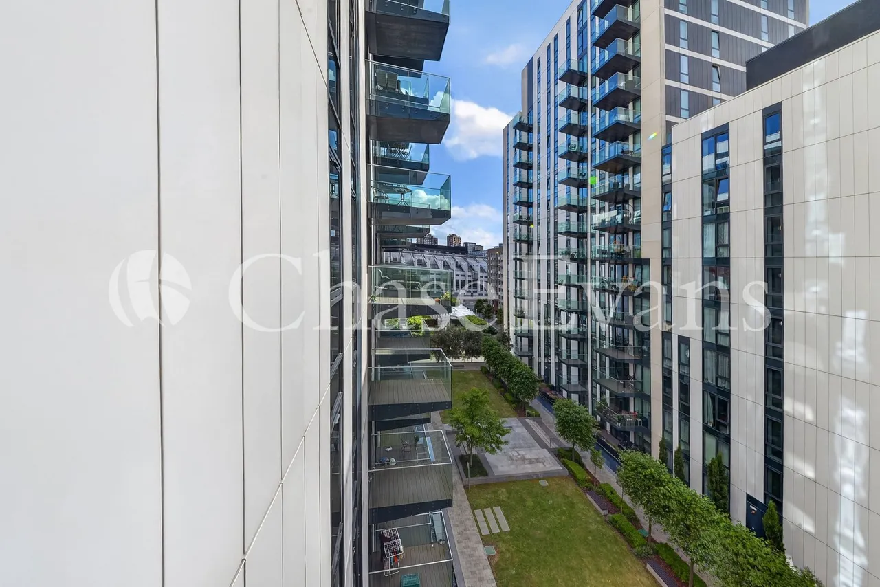 Pienna Apartments, North West Village, Elvin Gardens, Exhibition Way, Wembley, London, HA9, photo 11