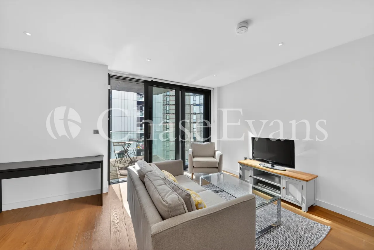 Pienna Apartments, North West Village, Elvin Gardens, Exhibition Way, Wembley, London, HA9, photo 4