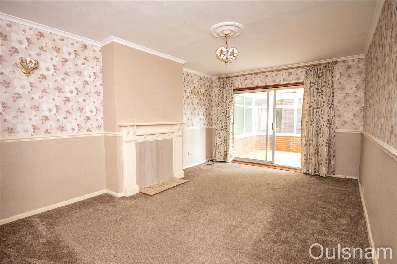 Willow Road, Bromsgrove, Worcestershire, B61 8PS, photo 3