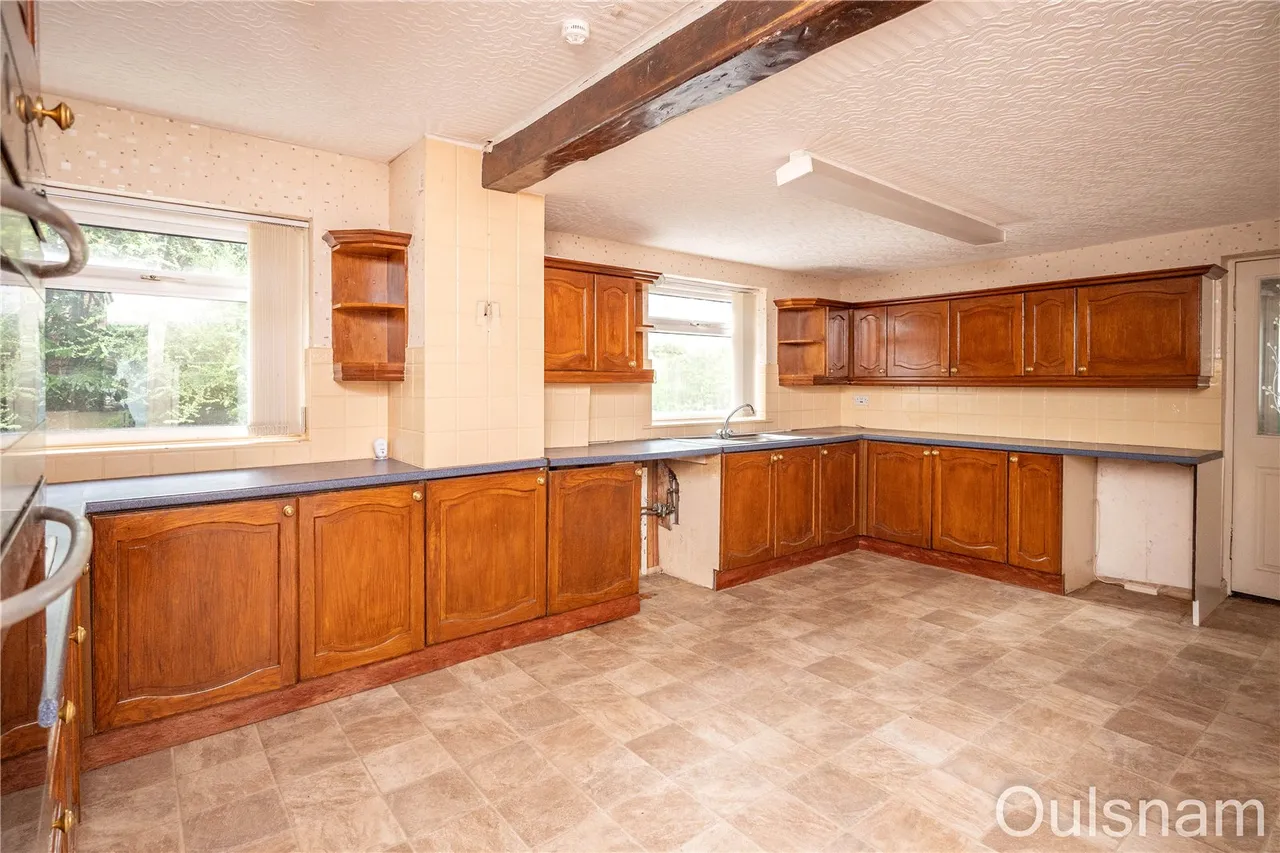 Willow Road, Bromsgrove, Worcestershire, B61 8PS, photo 2
