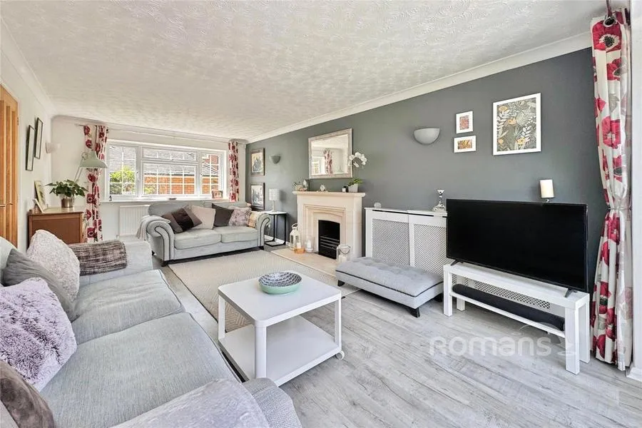 Crofters Close, Sandhurst, GU47, photo 2
