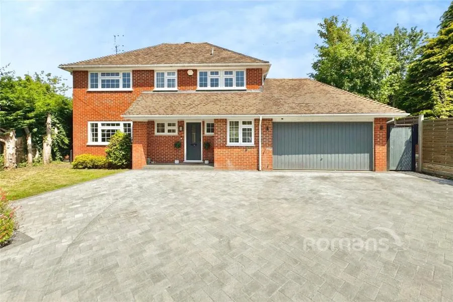 4 bed house for sale, Crofters Close, Sandhurst, GU47