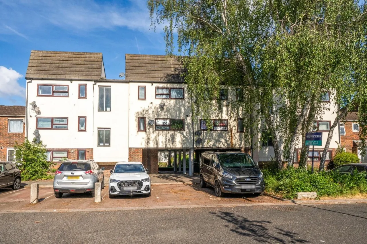 1 bed flat for sale — Woolf Close, London