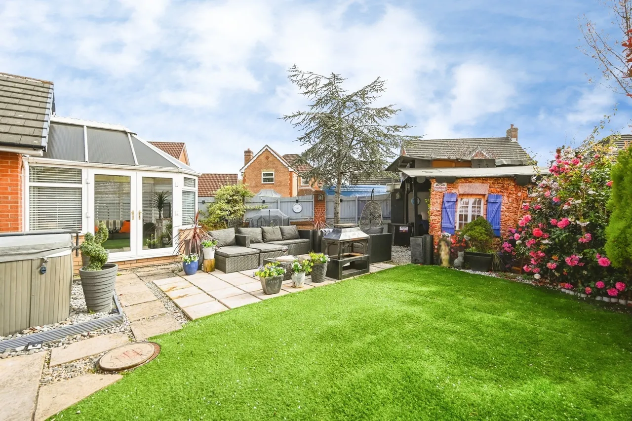 Hadleigh Close, Great Sankey, Warrington, Cheshire, WA5, photo 28