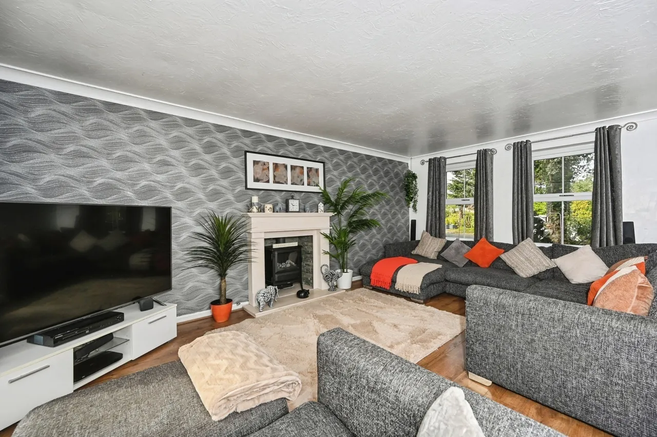 Hadleigh Close, Great Sankey, Warrington, Cheshire, WA5, photo 2