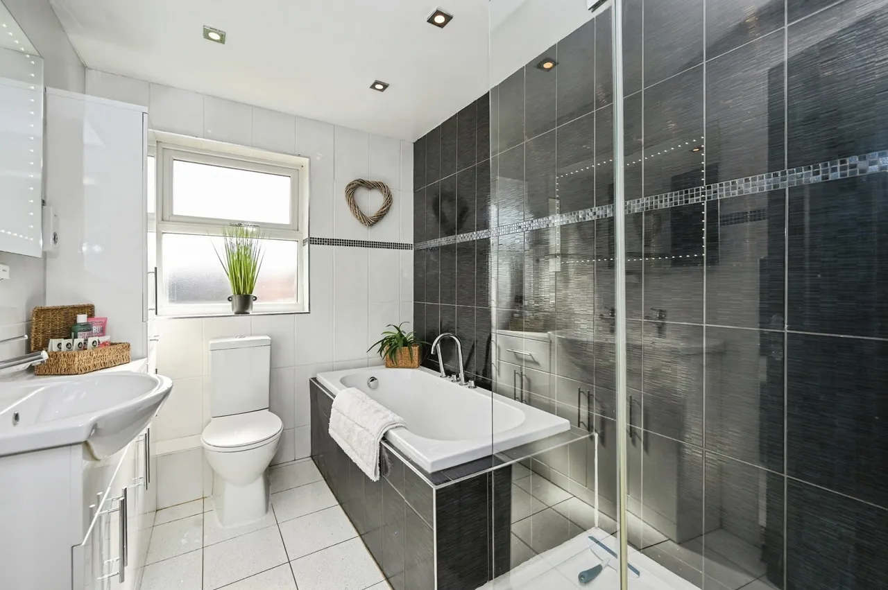Hadleigh Close, Great Sankey, Warrington, Cheshire, WA5, photo 24