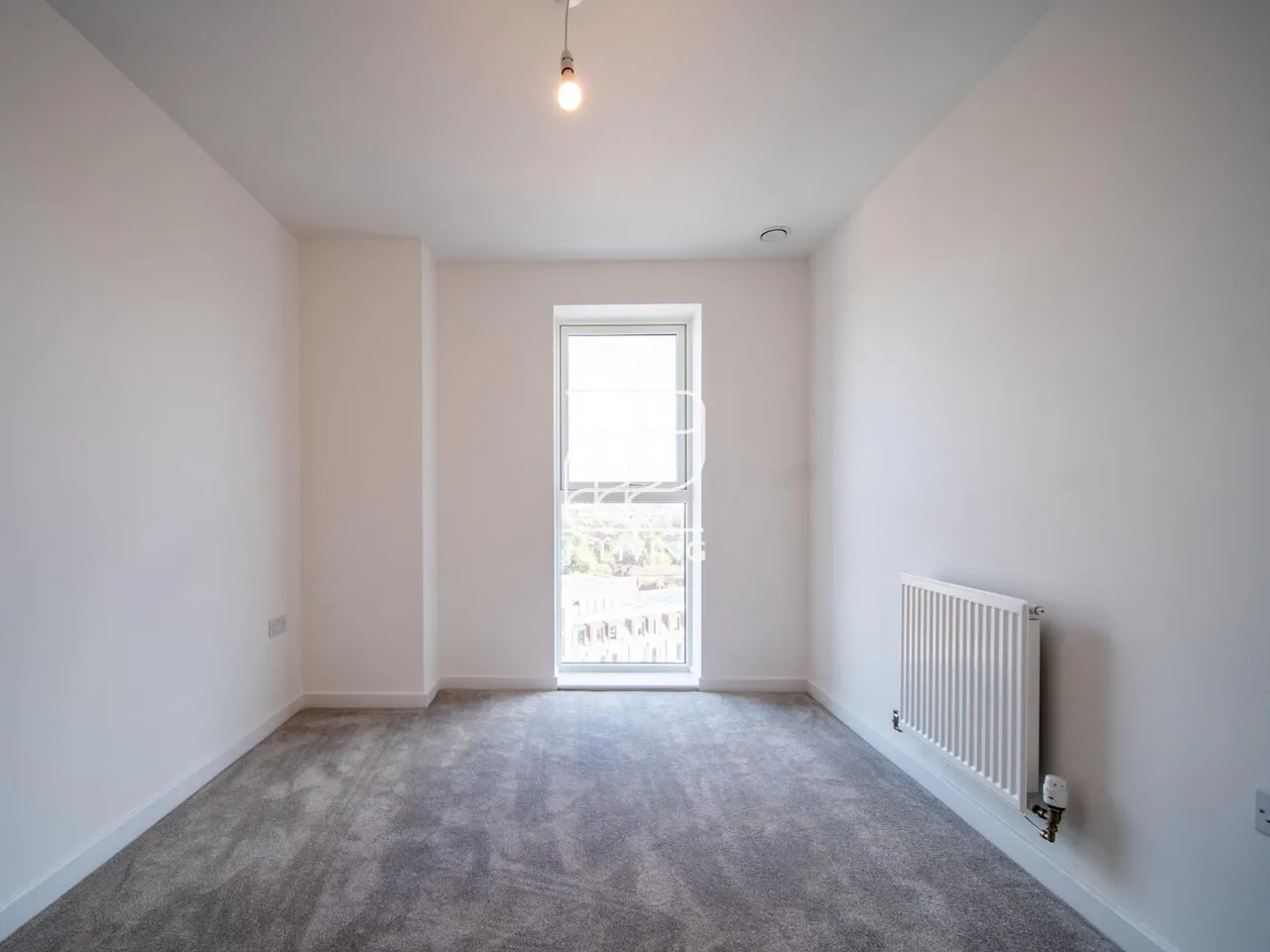 East Acton Lane, London, W3, photo 6