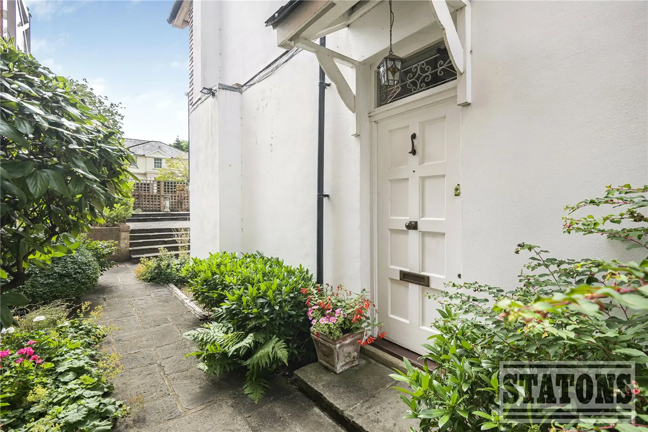Crescent East, Hadley Wood, EN4 0EY, photo 21