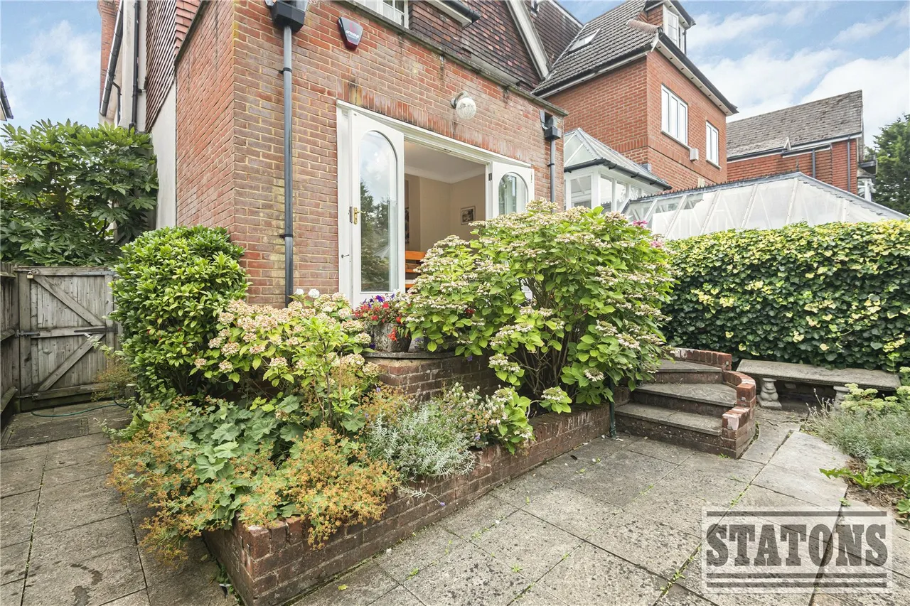 Crescent East, Hadley Wood, EN4 0EY, photo 20