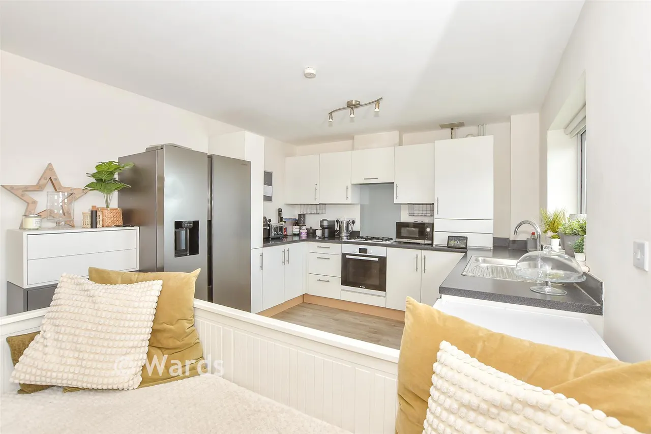 Melrose Close, Maidstone, ME15, photo 2