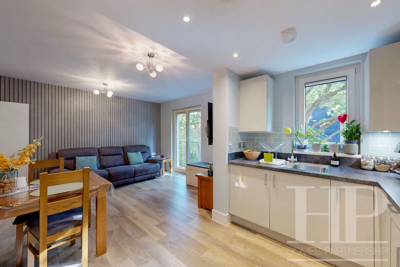 Foundry House West Green Drive, Crawley, RH11, photo 6