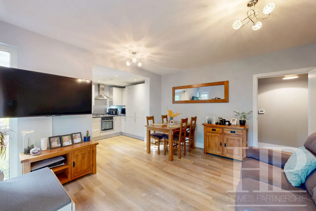 Foundry House West Green Drive, Crawley, RH11, photo 5