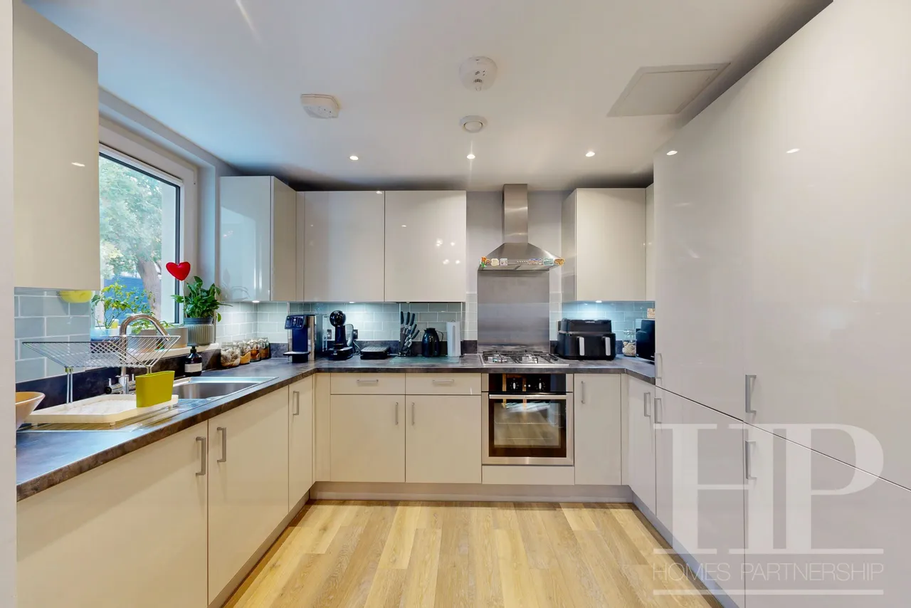 Foundry House West Green Drive, Crawley, RH11, photo 3