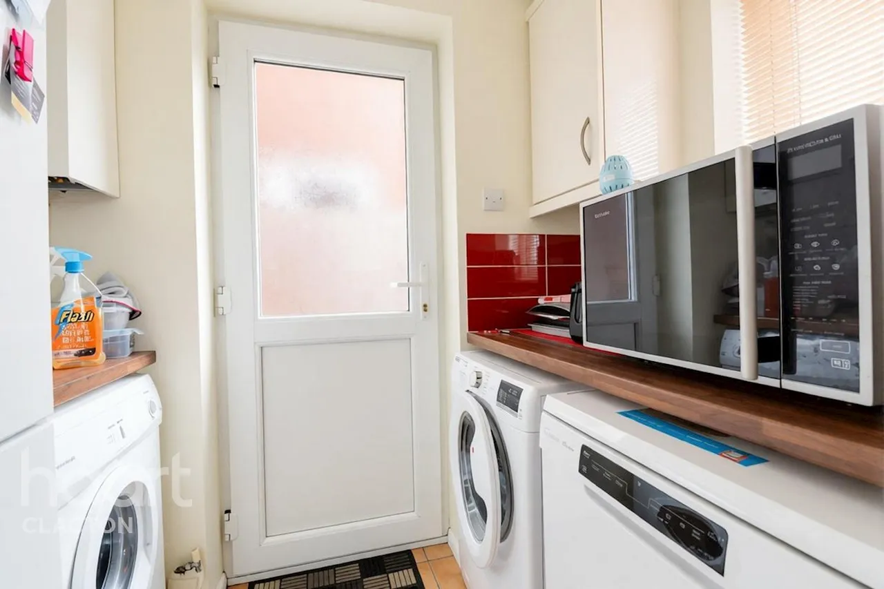 Greenacres, Clacton-On-Sea, CO15, photo 7