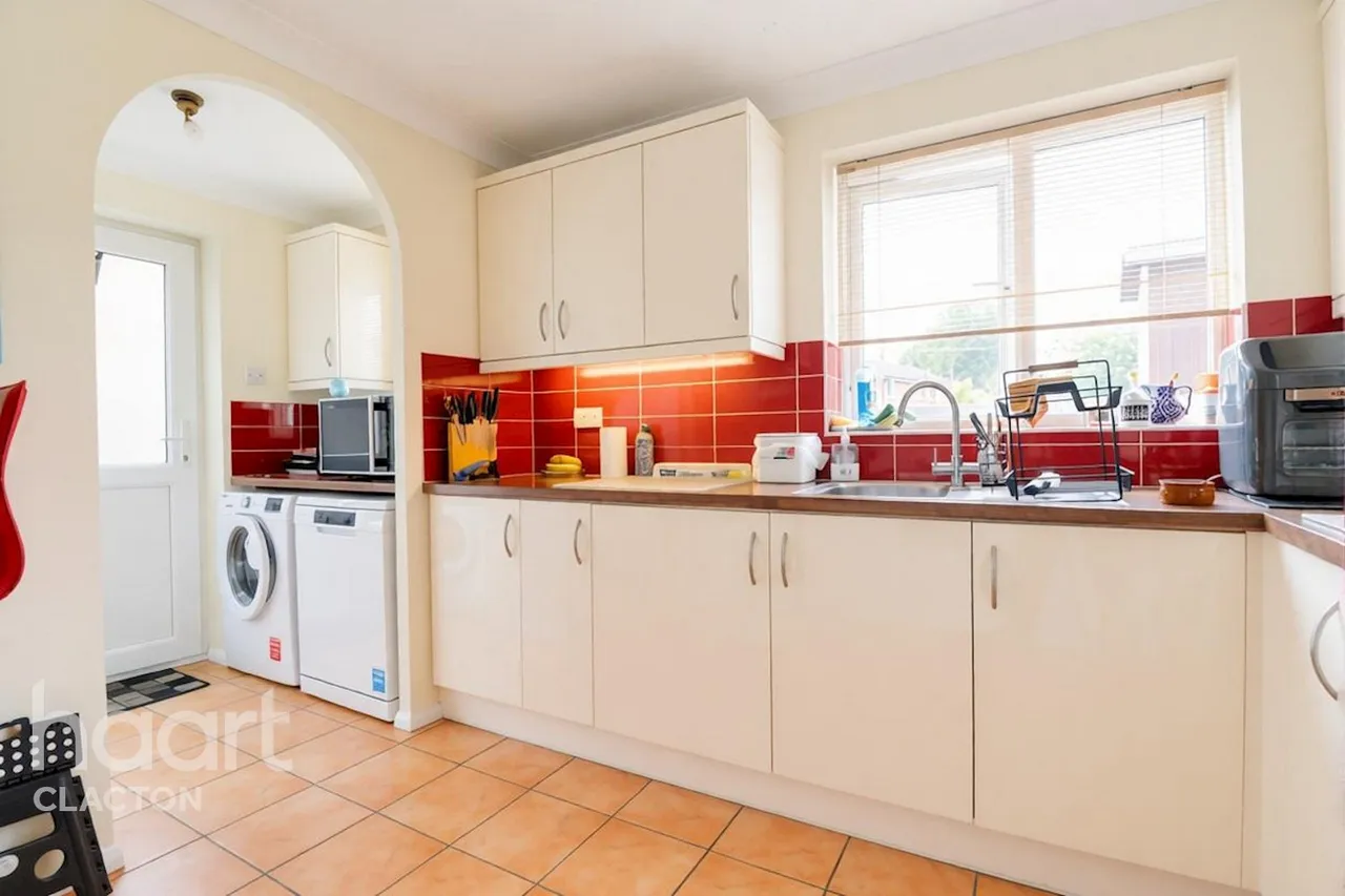 Greenacres, Clacton-On-Sea, CO15, photo 5