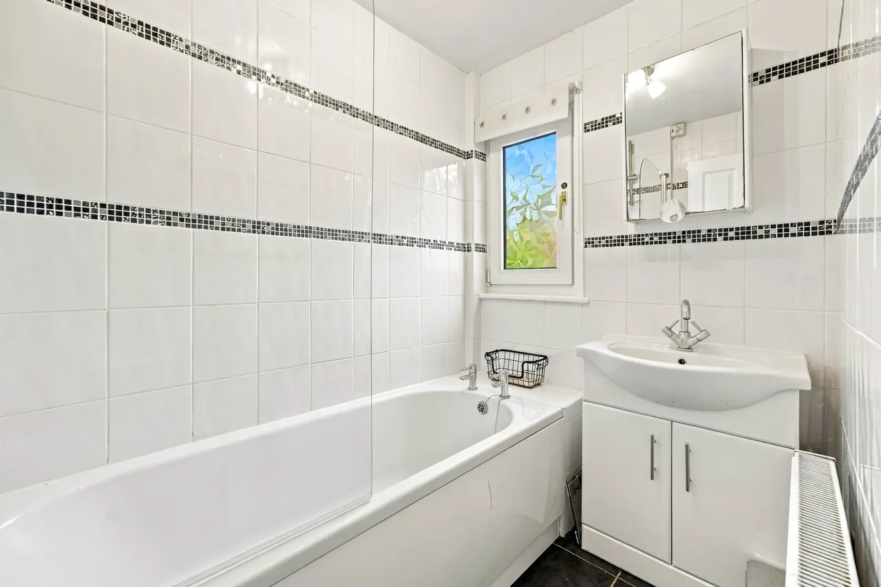 Goyt Avenue, Marple, SK6, photo 15