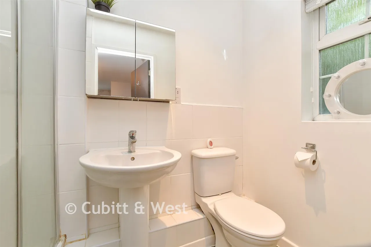 Brighton Road, Tadworth, KT20, photo 10