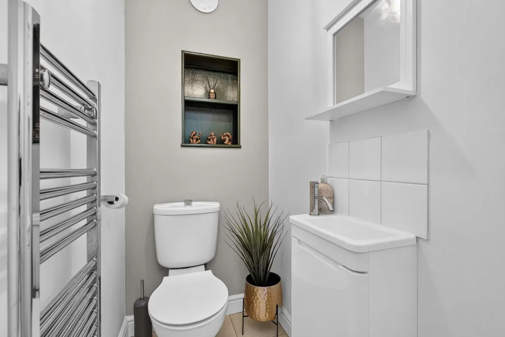 Fletcher Road, Ottershaw KT16 0JZ, photo 18