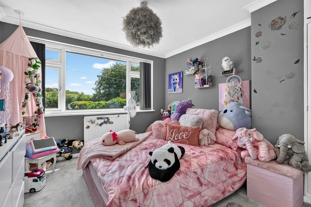 Fletcher Road, Ottershaw KT16 0JZ, photo 13