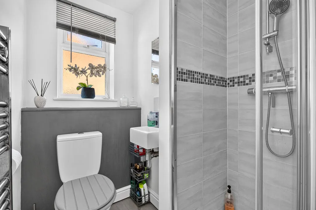 Fletcher Road, Ottershaw KT16 0JZ, photo 17
