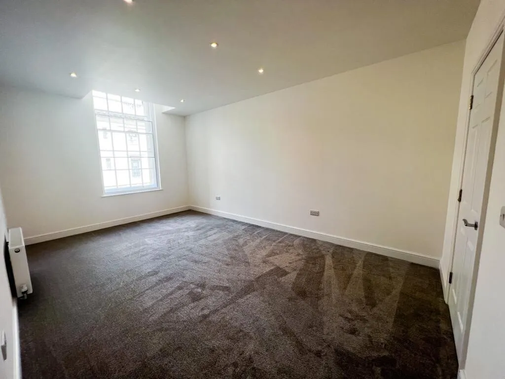 Lowgate, Hull, HU1, photo 11