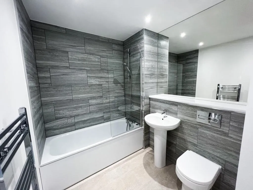 Lowgate, Hull, HU1, photo 16