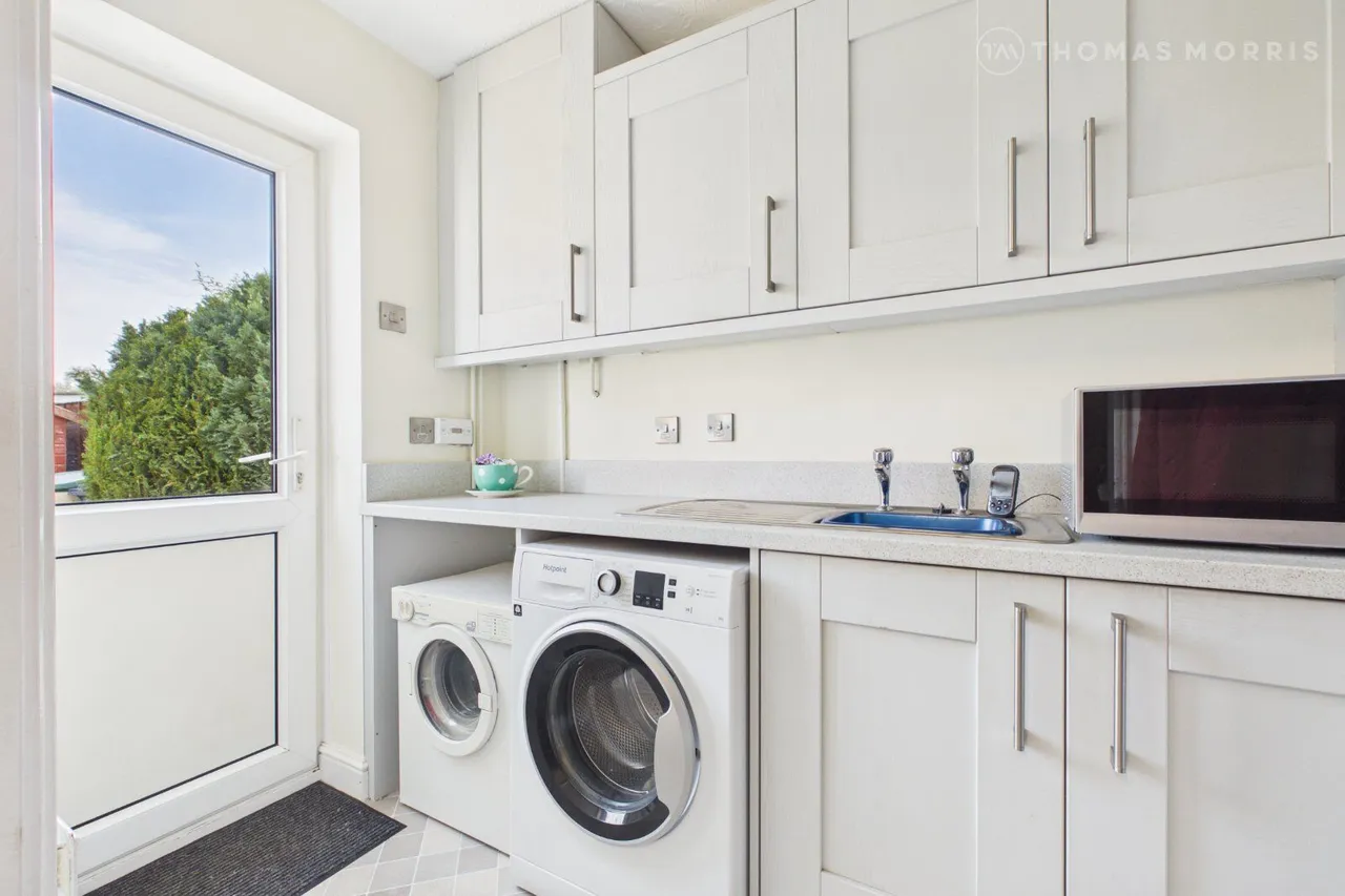 Orchard Close, Eaton Ford, PE19, photo 9